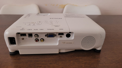 Proyector Epson Powerlite S41+ 3300 Lumen Svga Hdmi Usb (Usado)