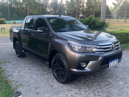 Toyota Hilux 2.8 Cd Srx 177cv 4x4 2017
