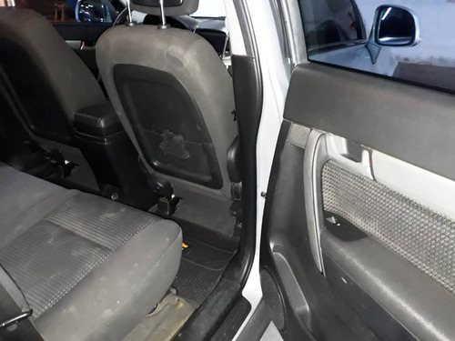 Imagen 12 de 15 de Chevrolet Captiva Ls 2.4 Mt