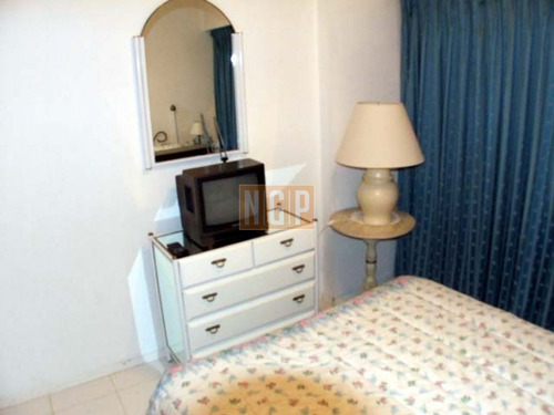 Imagen 27 de 27 de Punta Del Este Piso Alto Con Vista Al Mar! ,