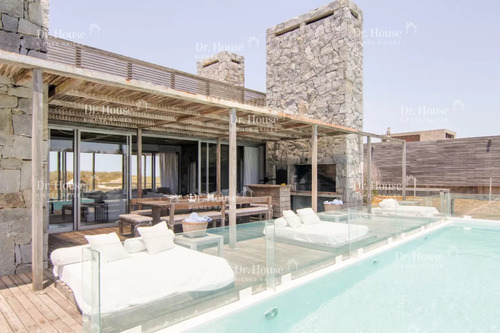 Espectacular Casa Primera Fila Sobre El Mar En Santa Monica, Jose Ignacio