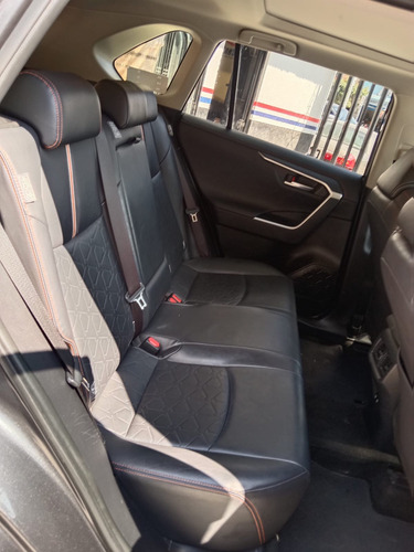 Toyota RAV4 2.5 Adventure 4wd At