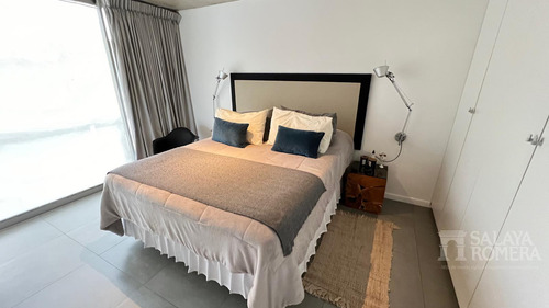 Venta: 2 Dormitorios Edificio P18 Playa Mansa Punta Del Este