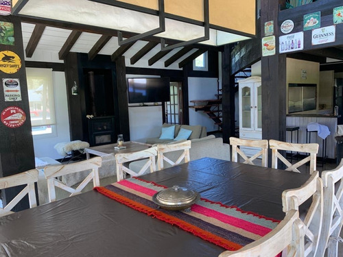 Imagen 4 de 28 de La Casa De Scott Con Pileta Y Jacuzzi Climatizado !