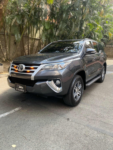 Toyota Fortuner 2.7l