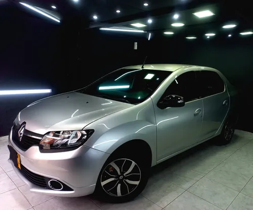 Renault Logan 1.6 Exclusive