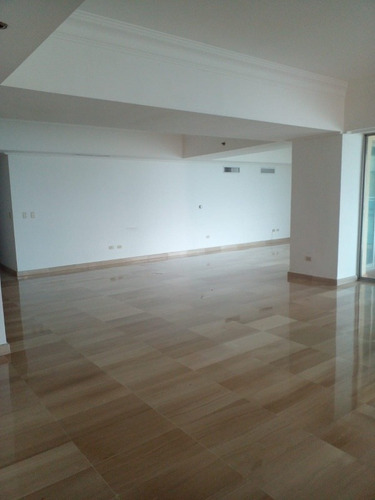 Imagen 17 de 22 de Apartamento Con Vista Al Mar En La George Washington