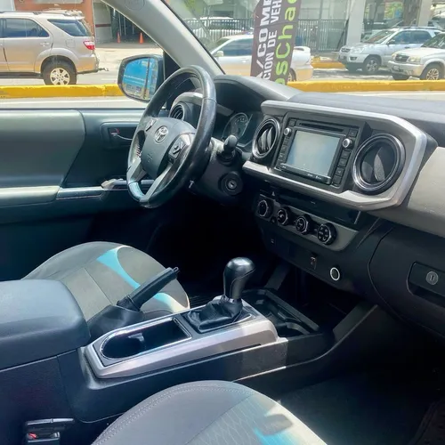 Toyota Tacoma 4x4 2016