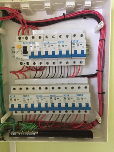 Imagen 3 de 6 de Electricista Punta Carretas Cordón Centro Pocitos Tres Cruce