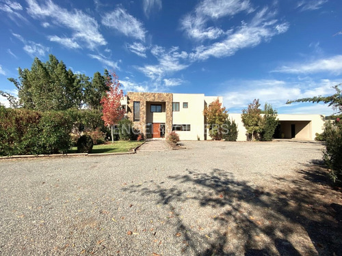 Casa En Arriendo, Las Brisas