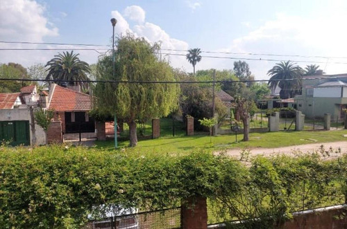 Casa En Venta - 2 Dormitorios 2 Baños - 300mts2 - Ensenada