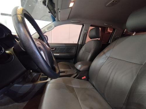 Toyota Hilux SW4 SR 4x2 2.7/ 2.7 Flex 16V Aut.