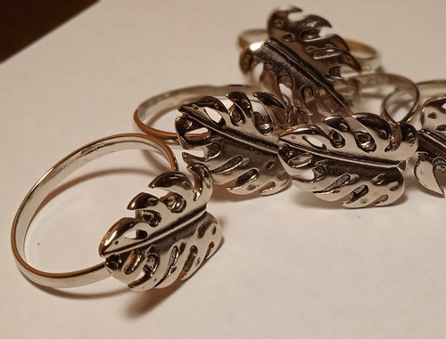 Imagen 7 de 8 de 6x Anillos Servilleteros Hoja Plata Premium 4.5cm Monstrera
