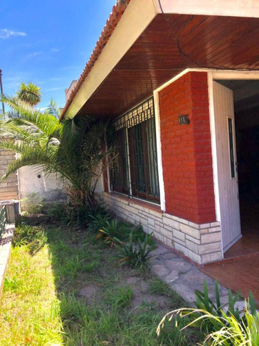 Alquiler Chalet 3 Dormitorios Banfield Con Cochera