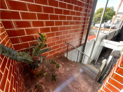 Vendo Galpón C/ Fondo Taller Mecánico 680m2 Monte Cristo 9068