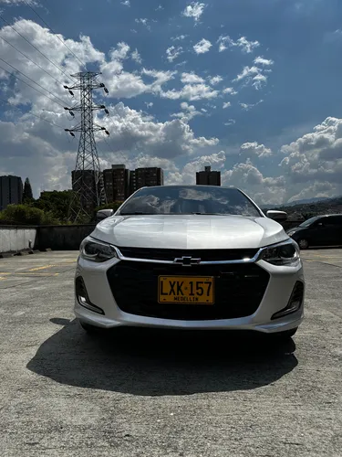 Chevrolet Onix 1.0T Premier Sedan At