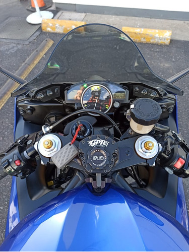 Imagen 12 de 17 de Yamaha R6 2011 Yzf R6