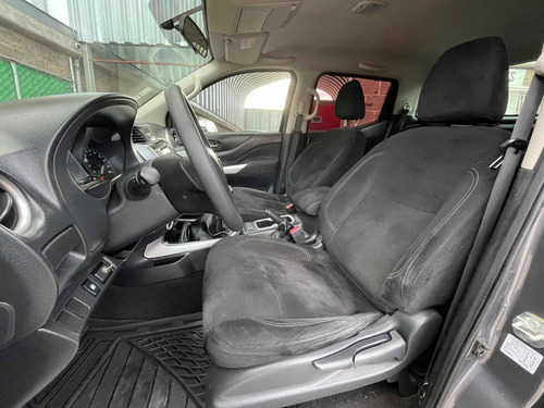 Imagen 11 de 15 de Nissan Np300 Frontier 2019 2.5 Le Aa Mt