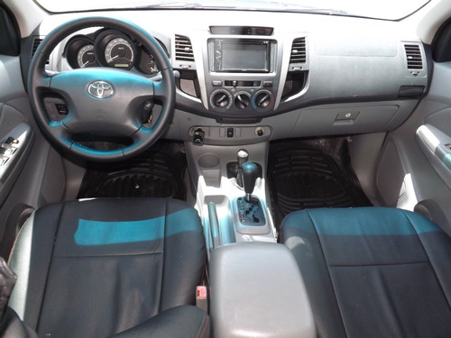 Imagen 6 de 9 de Toyota Hilux Kavak
