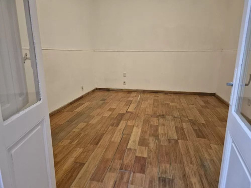 Apartamento En Alquiler De 2 Dormitorios En Barrio Sur