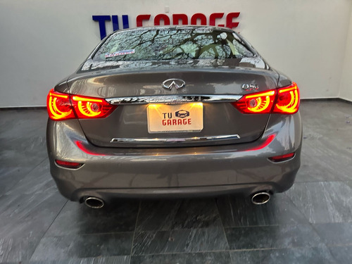 Infiniti Q50 3.7 Perfection At