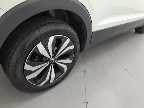 Volkswagen T-Cross 1.4 250 TSI TOTAL FLEX HIGHLINE AUTOMÁTICO