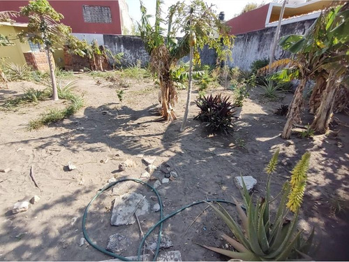 Terreno En Venta Lomas De Rio Medio