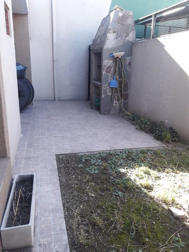 Imagen 4 de 14 de Departamento Tipo Casa En Venta En Lanus Este