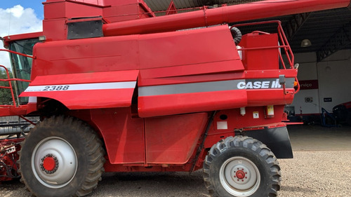 Colheitadeira Case Axial Flow 2388 Ano 2004