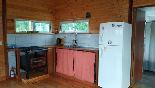 Imagen 8 de 15 de Hermosa Cabaña En Venta - En La Tranquilidad Del Bosque - Punta Del Diablo