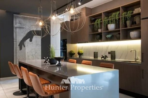 Departamento En Arriendo De 2 Dorm. En Las Condes