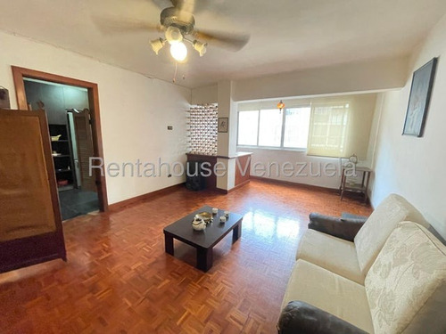25-17985 Excelente Oportunidad De Vivir En Un Apartamento Listo Para Habitar. Sin Problemas De Agua, Condominio Muy Accesible, Edificio De Baja Densidad. Cocina Y Baño En Muy Buen Estado.