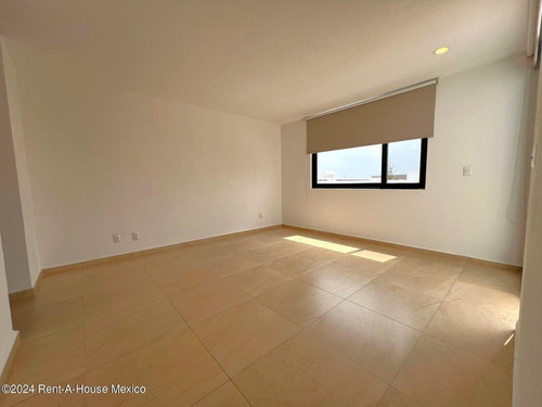 Condominio Inspira Zibata Casa Ubicada En Esquina De 223 M2 Con 3 Recamaras Y Con Cuarto De Servicio Qh745*25