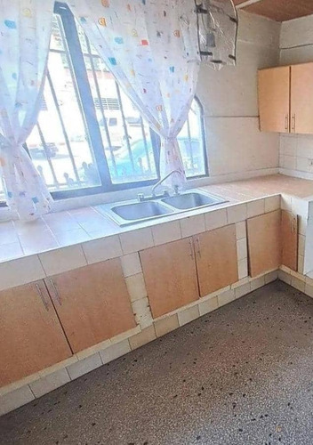 Casa En Venta/urbanización Girardot Maracay/pg1112