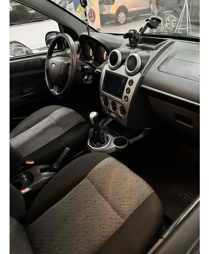 Ford Fiesta 1.6 MPI CLASS HATCH 8V FLEX 4P MANUAL