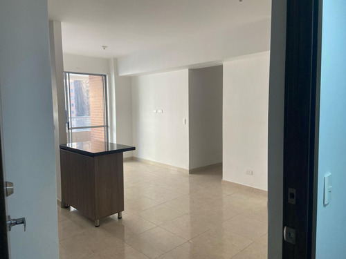 Vendo Apartamento En Ciudad Fabricato Con Parqueadero Y Útil, Unidad Oceana