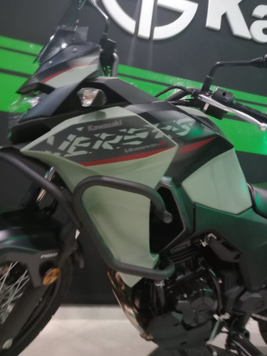Imagen 8 de 19 de Motocicleta Kawasaki Versys 300x 2023 0km Verde C/defensas
