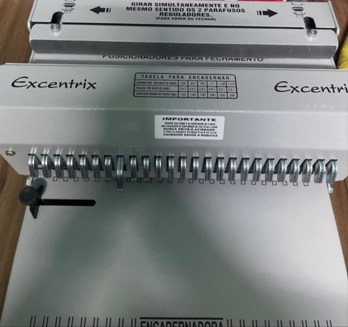 Imagem 3 de 7 de Encadernadora De Wire-o Conjugada Manual Passo 2x1 15fls