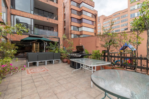 Apartamento En Venta En Bogotá La Cabrera. Cod 10285