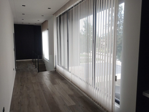 Casa Nueva,5 Amb, Con Jardín Y Pileta, Hab D/ Servicio, Brrio El Principado, Canning