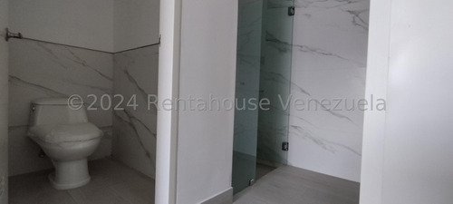 Alquiler De Espléndido Apartamento En Las Mercedes / Cl. Mls-24-22182