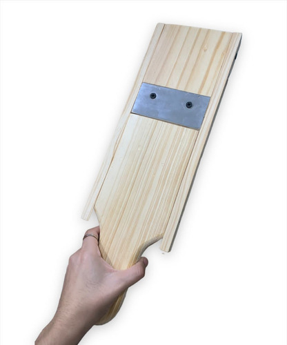Imagen 1 de 5 de Mandolina Para La Cocina La Mejor Madera Pardillo Artesanía