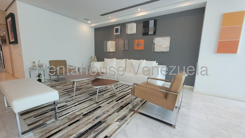 Apartamento ( 2 Niveles/ Amoblado/ Remodelado) Venta La Castellana Mls-25-16876