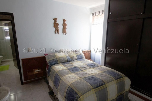 Imagen 9 de 15 de Mls#22-12074. Se Alquila Ph. En La Urb. El Marques. A.a