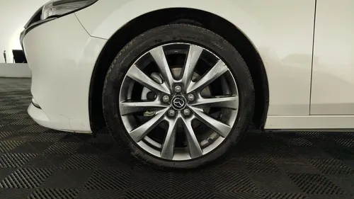 Mazda 3 GRAND TOURING MHEV
