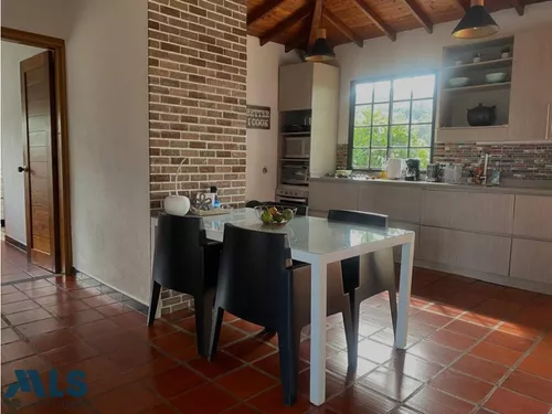 Casa Finca Con Cancha De Futbol(mls#248541)