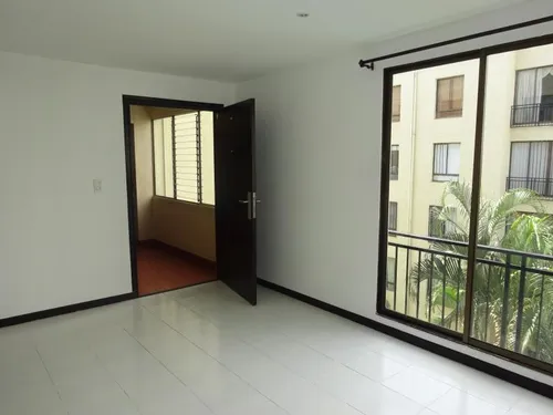 Apartamento En Arriendo En El Refugio. Cod A8105
