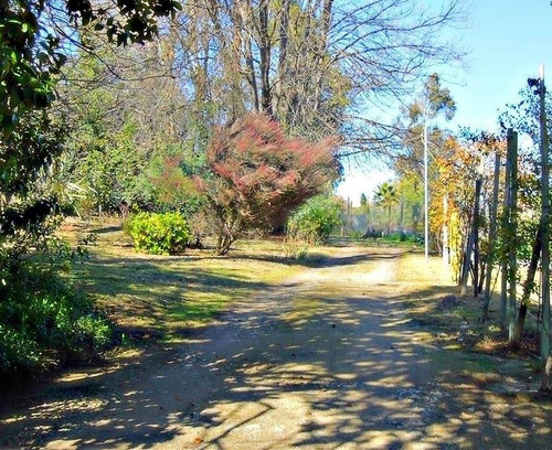 Casa En Venta De 5 Dorm. En Las Condes