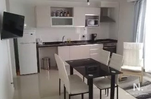 Vende Apartamento En Place Lafayette, Punta Del Este