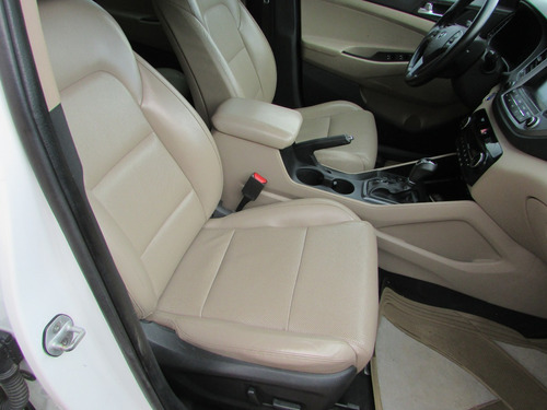 Imagen 8 de 15 de Hyundai Tucson 2016 Limited Tech Ta